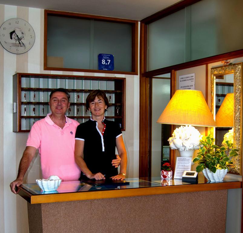 Carol Hotel