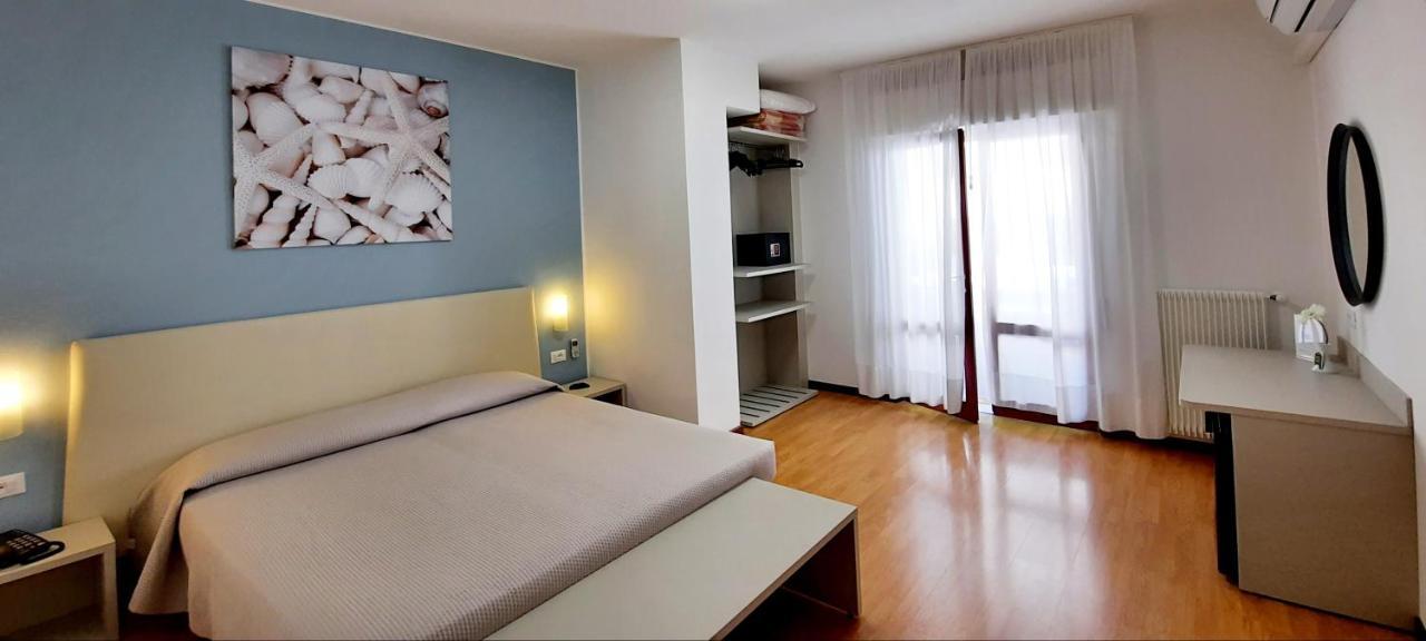 Hotel Carol Grado