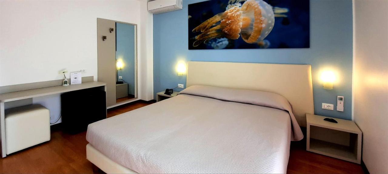 Carol Hotel 3*