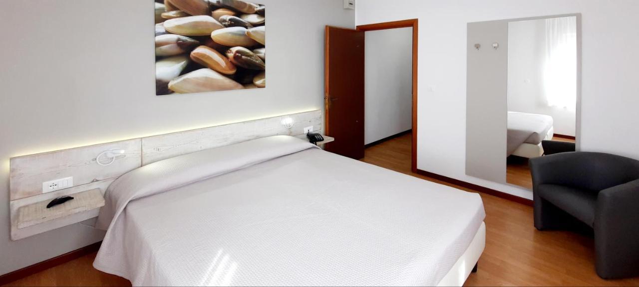 Hotel Carol Grado
