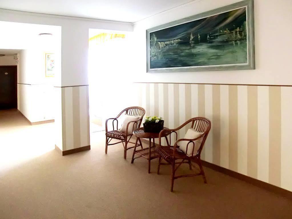 Hotel Carol 3*